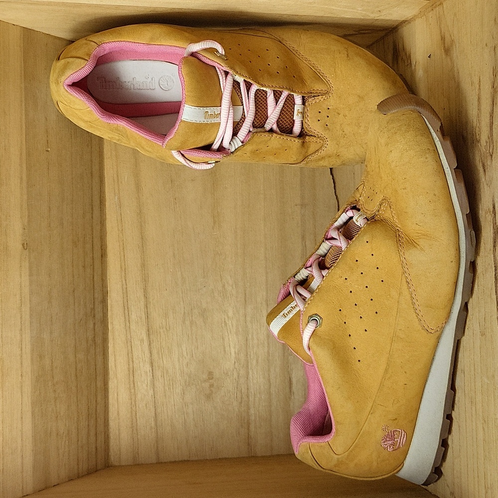 TIMBERLAND 19381 Women's Size 8.5Sneakers Comfort Walking Shoes Wheat Brown Pink